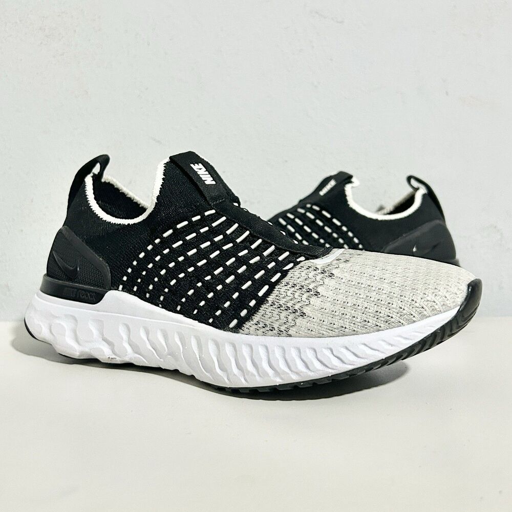 Nike Wmns React Phantom Run Flyknit 2 “Black White” Women’s Size 7 Running Shoes